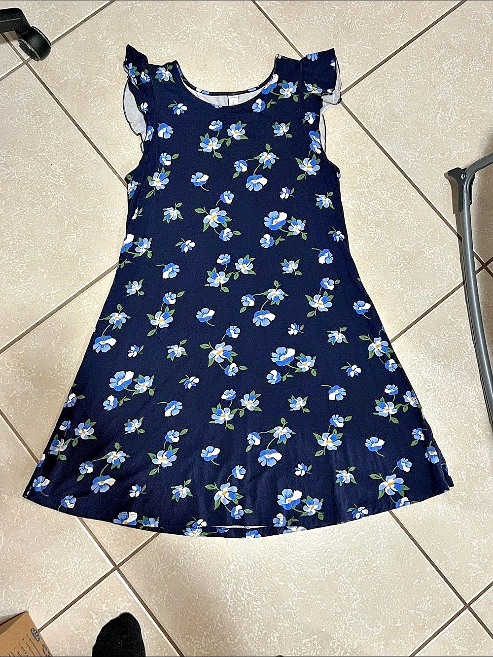 Old Navy Floral Casual Dress in Blue & White